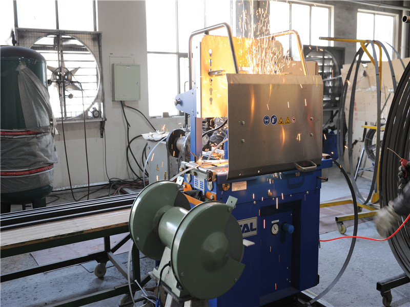 為何鋸床會成為機械加工必備機床? 為何鋸床會成為機械加工必備機床?