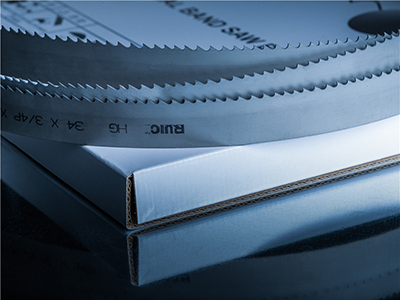 鋸床廠家告訴您使用鋸床的時(shí)應(yīng)該注意什么問題？